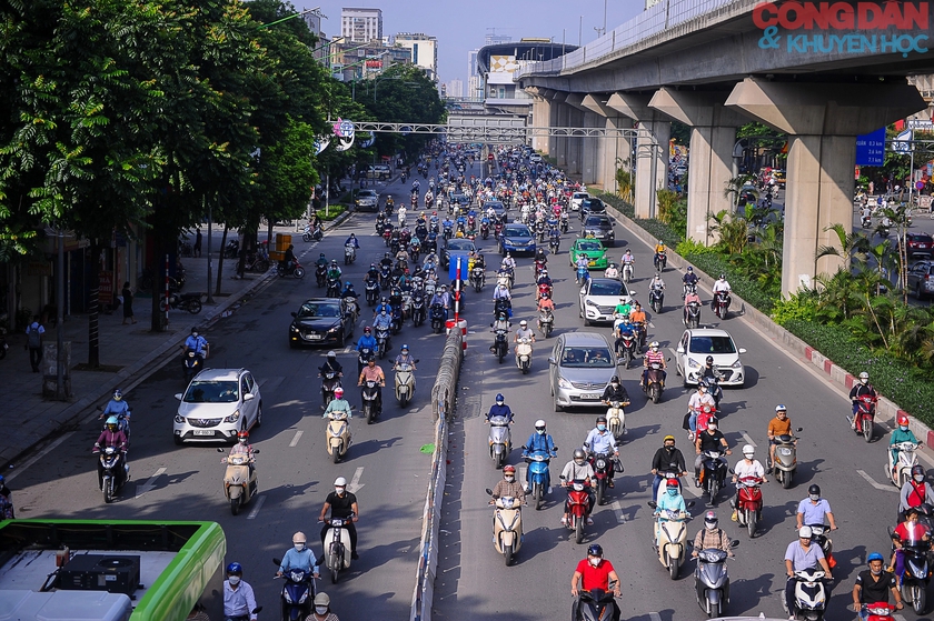 Đề xuất thí điểm phân làn đường Nguyễn Trãi đến hết năm 2022 - Ảnh 1.