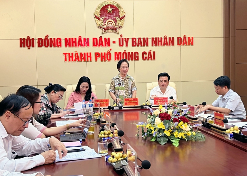 Chủ tịch Hội Khuyến học Việt Nam Nguyễn Thị Doan làm việc với Hội Khuyến học thành phố Móng Cái (Quảng Ninh)  - Ảnh 4.