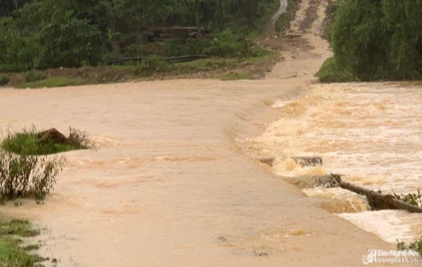 Thiệt hại ban đầu trong đợt mưa lớn diện rộng ở Bắc Bộ, Trung Bộ - Ảnh 2.
