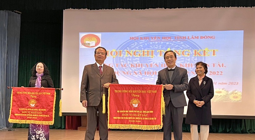 Hội Khuyến học tỉnh Lâm Đồng đẩy mạnh tập huấn, tuyên truyền khuyến học, khuyến tài - Ảnh 2.