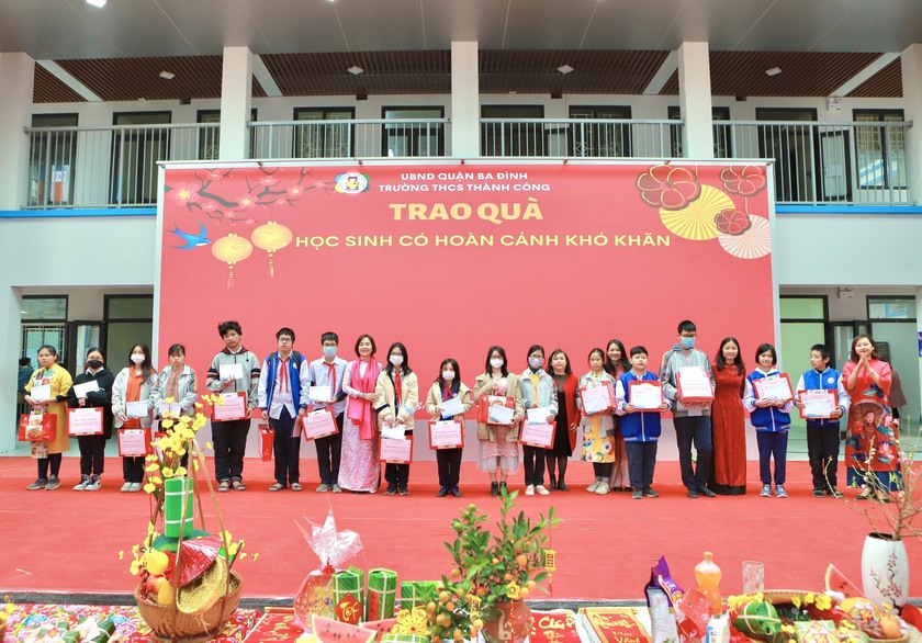 Gala Chào Xuân 2023 của Trường THCS Thành Công: Lan tỏa yêu thương, hướng về cội nguồn dân tộc - Ảnh 5.