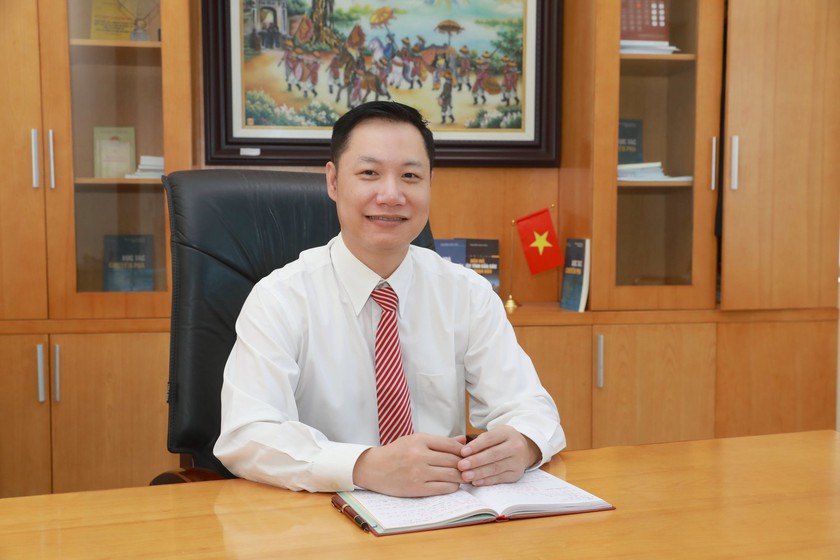 Đại học Quốc gia Hà Nội tăng lệ phí thi đánh giá năng lực, dự kiến mở thêm điểm thi ở miền Trung - Ảnh 1.