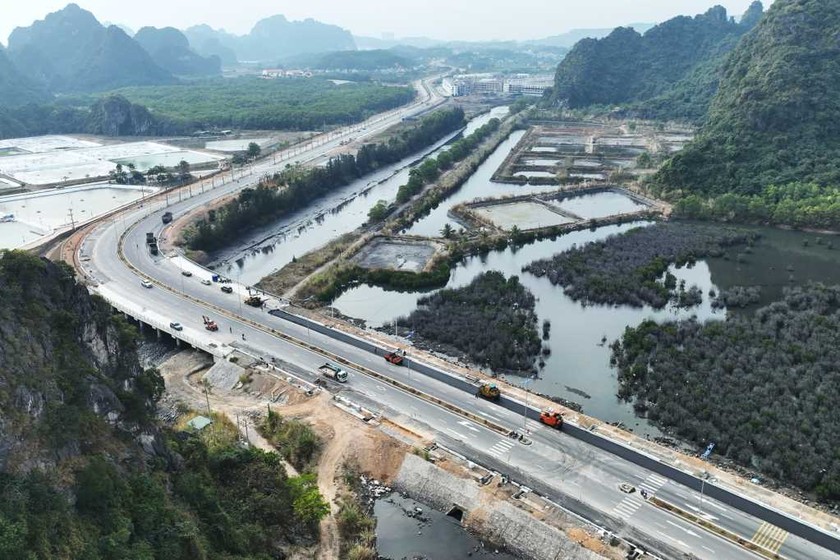 Quảng Ninh: Hoàn thành đường bao biển trước Tết Nguyên Đán - Ảnh 2.