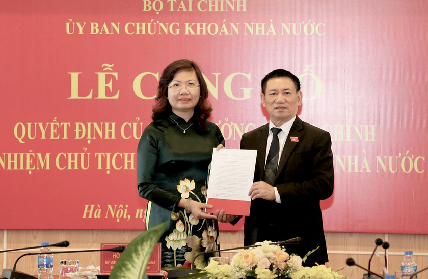 Ủy ban Chứng khoán Nhà nước có tân Chủ tịch Vũ Thị Chân Phương - Ảnh 1.