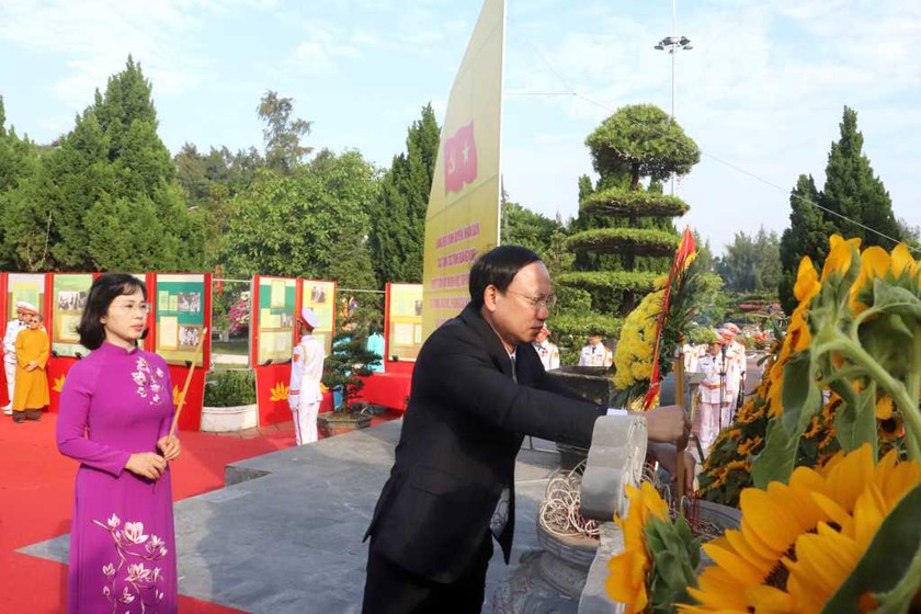 Quảng Ninh: Lễ báo công dâng Bác nhân kỷ niệm 60 năm thành lập tỉnh tại huyện đảo Cô Tô - Ảnh 2.