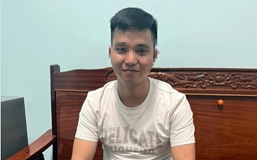 Lường Đình Luân (27 tuổi) tham gia hành hung Phó hiệu trưởng Trường Trung học Phổ thông Hàm Tân, Bình Thuận - đã bị khởi tố, bắt tạm giam để điều tra về hành vi &quot;Cố ý gây thương tích&quot;. Ảnh: CA
