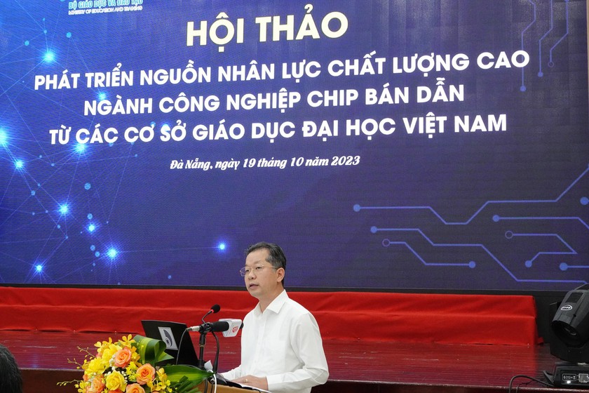 Số sinh viên theo học ngành vi mạch bán dẫn còn rất thấp - Ảnh 2.