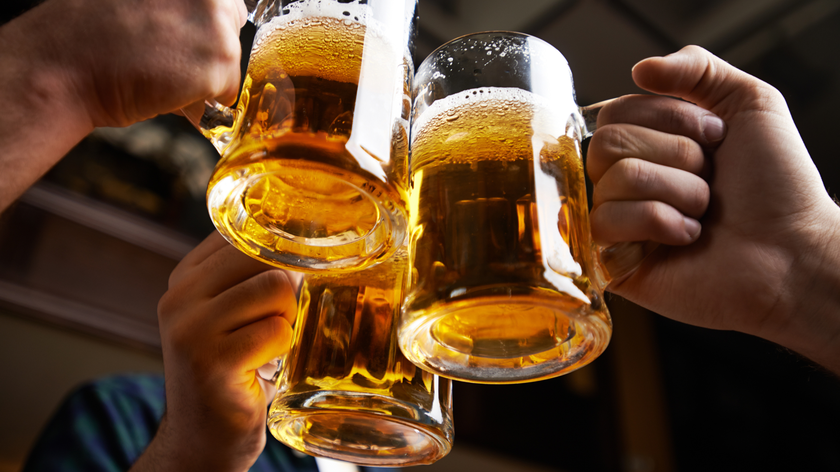 Giảm tiêu thụ bia, rượu, người Việt "khoẻ" hơn - Ảnh 1.
