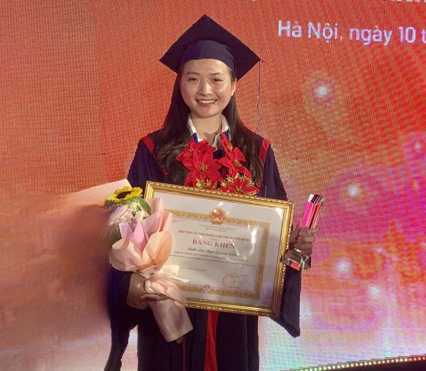 Thủ khoa Trường Đại học Luật Hà Nội Ngô Quỳnh Liên: Nỗ lực học để đòi lại công bằng cho người nghèo - Ảnh 2.