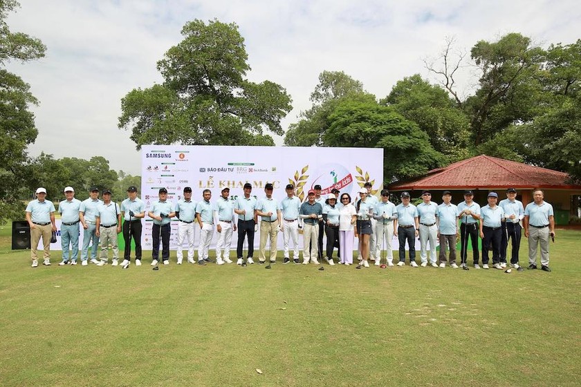 Giải Golf &quot;Vì trẻ em Việt Nam&quot; lần thứ 16 trao 300 triệu đồng cho Quỹ Khuyến học - Ảnh 1.