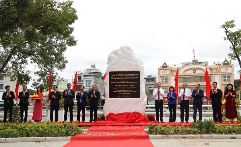 Quảng Ninh: Gắn biển nhiều công trình chào mừng kỷ niệm 60 năm Ngày thành lập tỉnh - Ảnh 1.