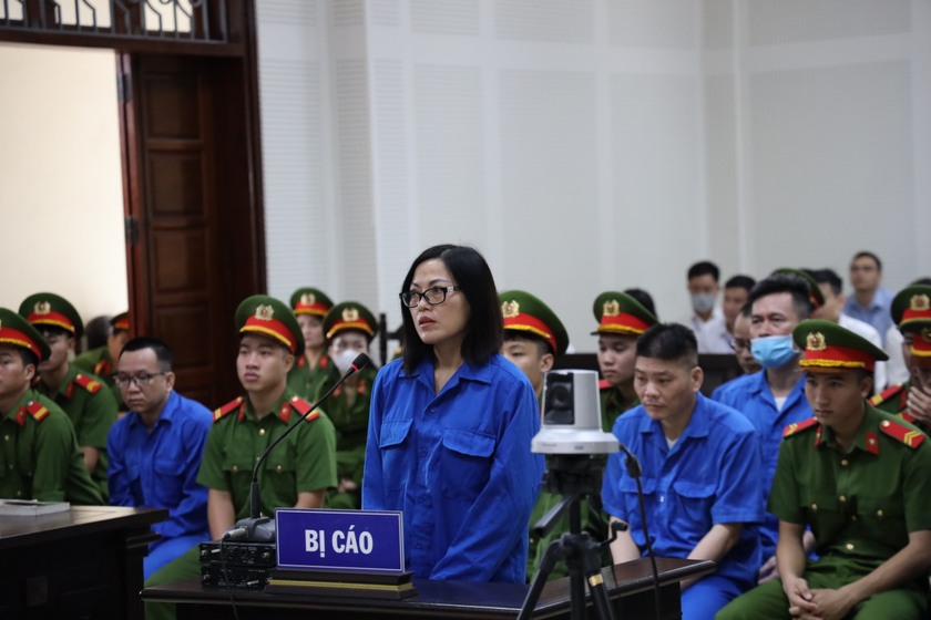 Quảng Ninh: Trưởng bộ phận thư ký tài chính AIC cho rằng bị một số bị cáo đổ trách nhiệm - Ảnh 1.