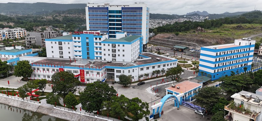 Quảng Ninh: Cận cảnh 3 công trình y tế hơn 1.300 tỉ đồng vừa hoàn thành - Ảnh 2.