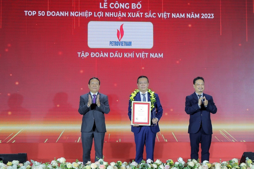 Petrovietnam đứng đầu Bảng xếp hạng 500 doanh nghiệp lợi nhuận tốt nhất Việt Nam- Ảnh 2.