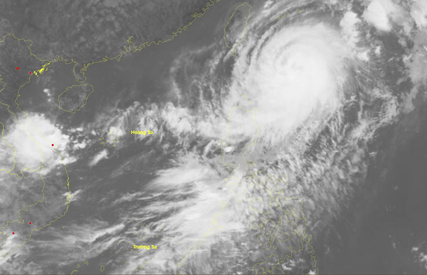 Các tỉnh từ Quảng Ninh - Khánh Hòa chủ động ứng phó với bão Koinu giật trên cấp 17 gần Biển Đông - Ảnh 1.