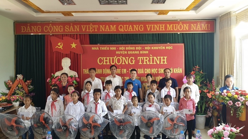 Nhà giáo Bùi Quang Tuyển: Cả đời vì sự học ở vùng đất nghèo - Ảnh 3.