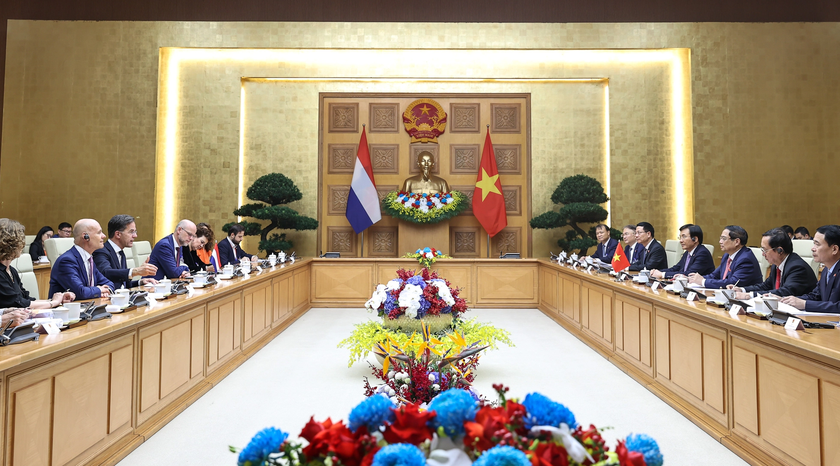 Thủ tướng Việt Nam, Hà Lan chứng kiến lễ ký các văn kiện hợp tác, cùng đạp xe dạo phố Hà Nội - Ảnh 3.