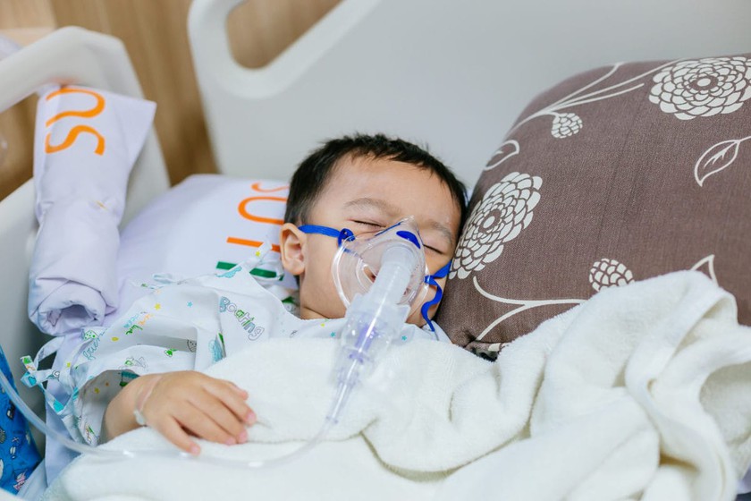 Thời tiết chuyển mùa, cách phòng tránh các bệnh viêm đường hô hấp thường gặp ở trẻ em- Ảnh 1.
