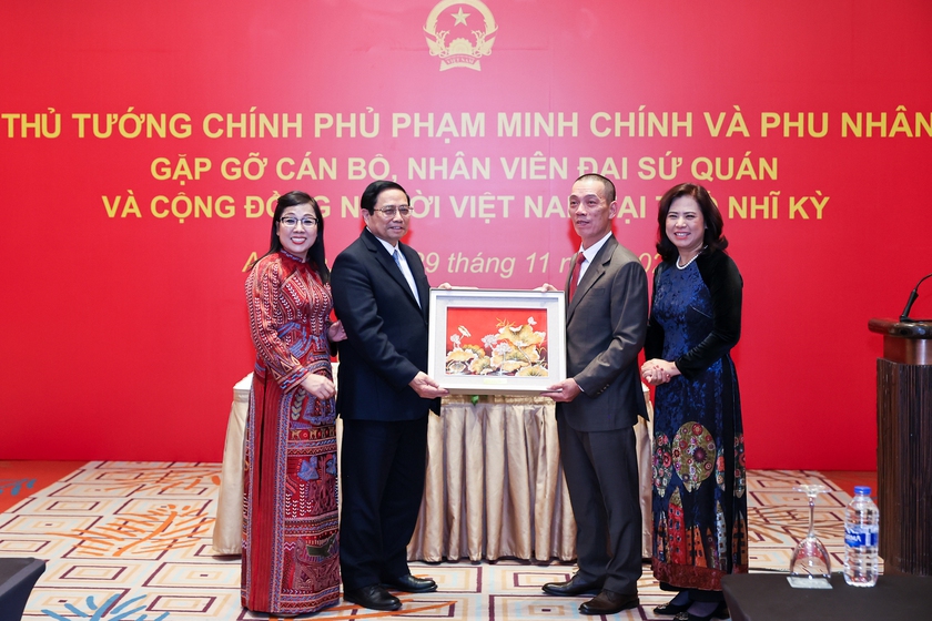 Thủ tướng Chính phủ: "Dù đi đâu, chúng ta đều có quyền tự hào là người Việt Nam"- Ảnh 4.