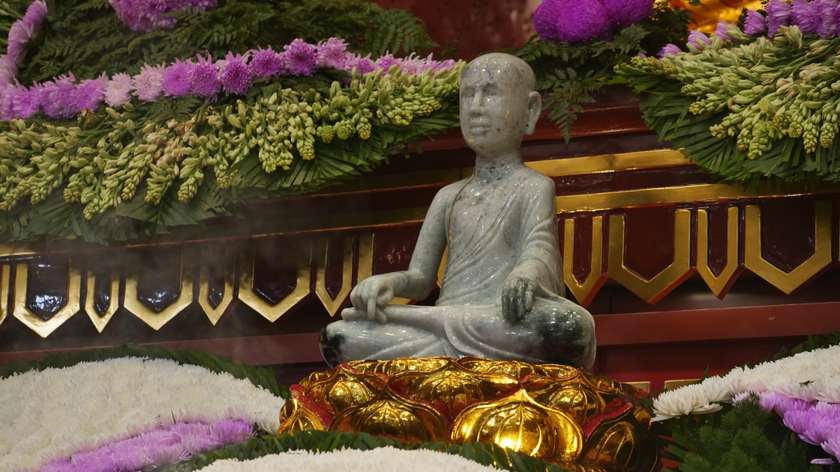 Thành kính đại lễ tưởng niệm 715 năm Phật hoàng Trần Nhân Tông nhập niết bàn tại Yên Tử- Ảnh 5.