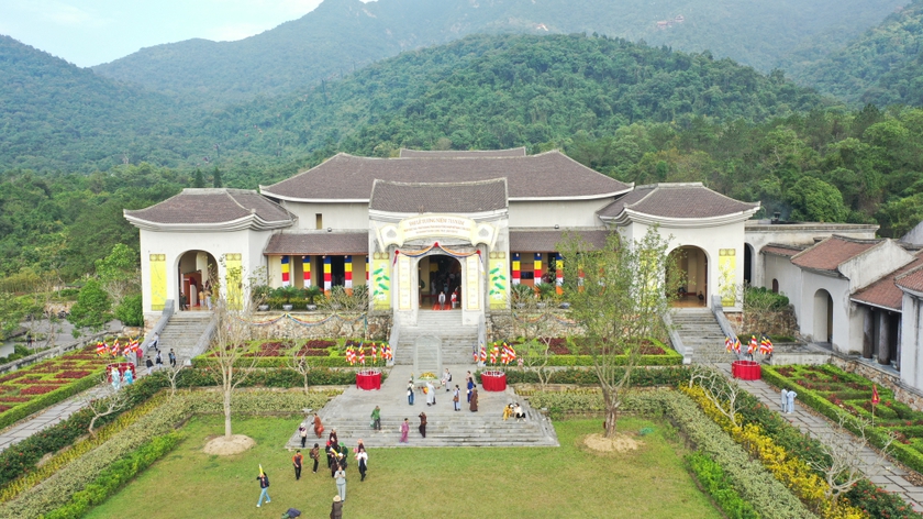 Thành kính đại lễ tưởng niệm 715 năm Phật hoàng Trần Nhân Tông nhập niết bàn tại Yên Tử- Ảnh 4.