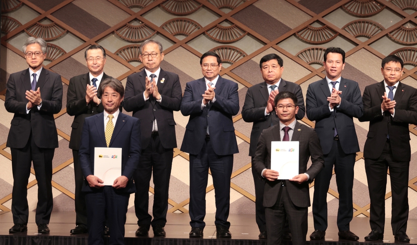 FPT ký kết hợp tác thúc đẩy chuyển đổi số với hai doanh nghiệp hàng đầu của Nhật Bản- Ảnh 2.