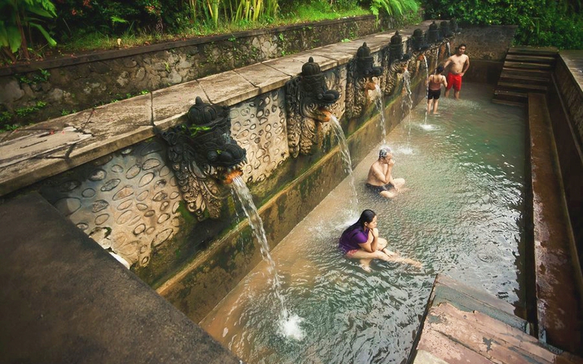 Top 18 suối nước nóng đẹp nhất thế giới hấp dẫn du khách "trốn lạnh" mùa đông- Ảnh 9.