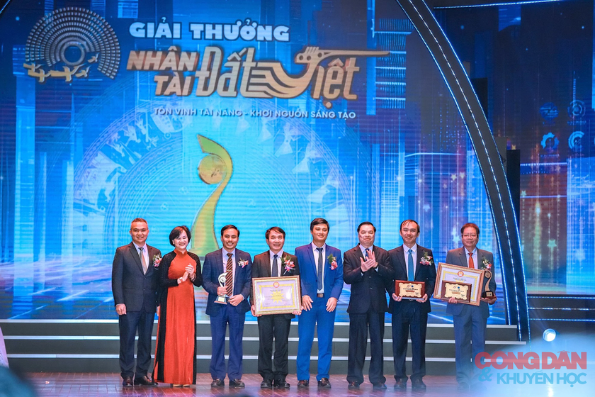 Lễ trao Giải Nhân Tài Đất Việt 2023: Tôn vinh tài năng, khơi nguồn sáng tạo- Ảnh 6.
