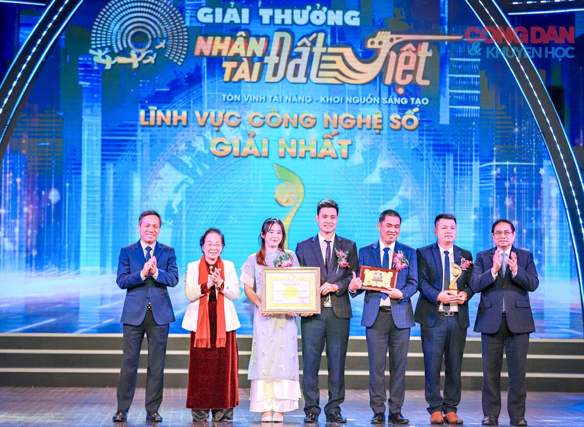 Lễ trao Giải Nhân Tài Đất Việt 2023: Tôn vinh tài năng, khơi nguồn sáng tạo- Ảnh 10.