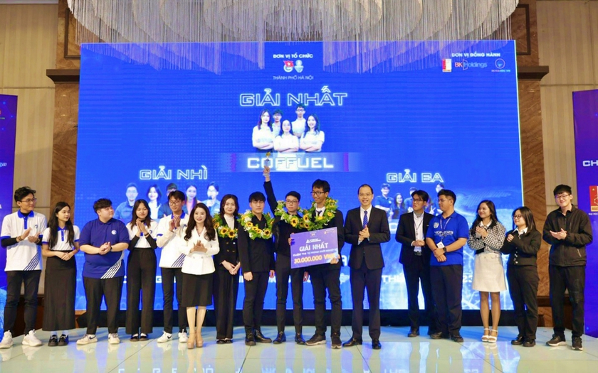 Sinh viên Đại học Bách Khoa Hà Nội đạt giải Nhất "Bệ phóng khởi nghiệp" với viên nén sinh khối bã cafe - Ảnh 1.