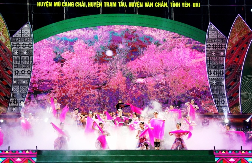Yên Bái khai hội hoa Tớ dày và festival khèn Mông 2023- Ảnh 4.