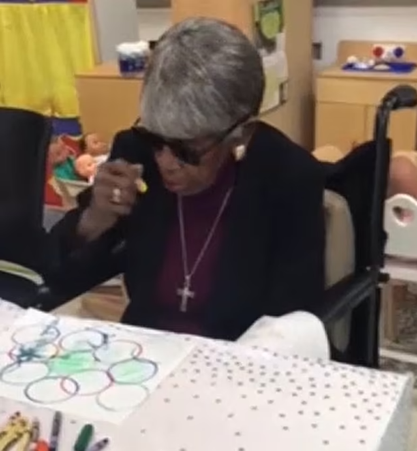 Mỹ: Cụ bà 101 tuổi học cùng lớp đại học với cháu gái- Ảnh 5.
