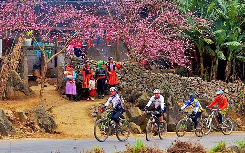 "Hà Giang loop" Việt Nam lọt Top 5 tuyến đường xe đạp tuyệt nhất châu Á để phiêu lưu năm 2024- Ảnh 3.