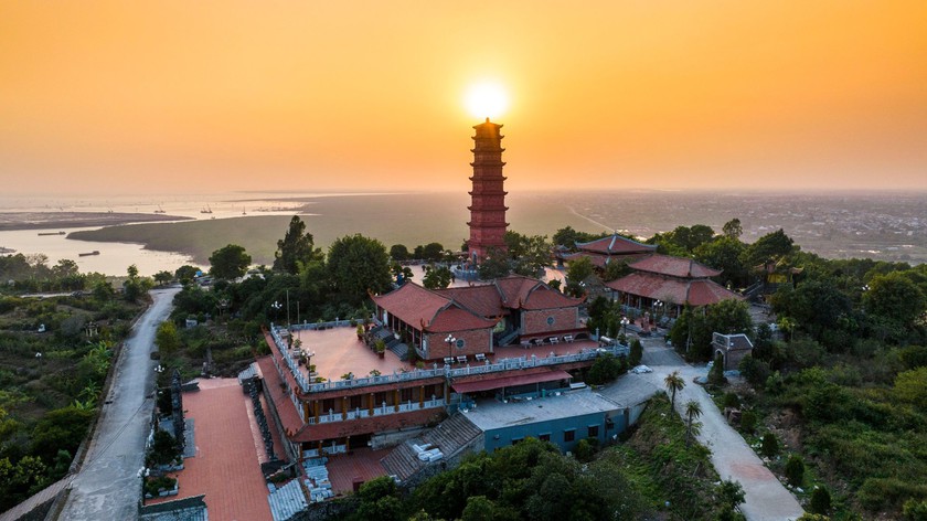 Chiêm bái các điểm du lịch tâm linh nổi tiếng ở Đồ Sơn, Hải Phòng- Ảnh 1.