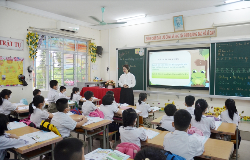 Quảng Ninh quan tâm đặc biệt cho giáo dục, tiếp tục đổi mới theo hướng hiện đại- Ảnh 1.