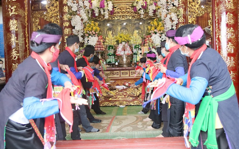 “Lễ hội đền Đông Cuông, huyện Văn Yên, tỉnh Yên Bái” vào Danh mục Di sản Văn hóa phi vật thể Quốc gia.