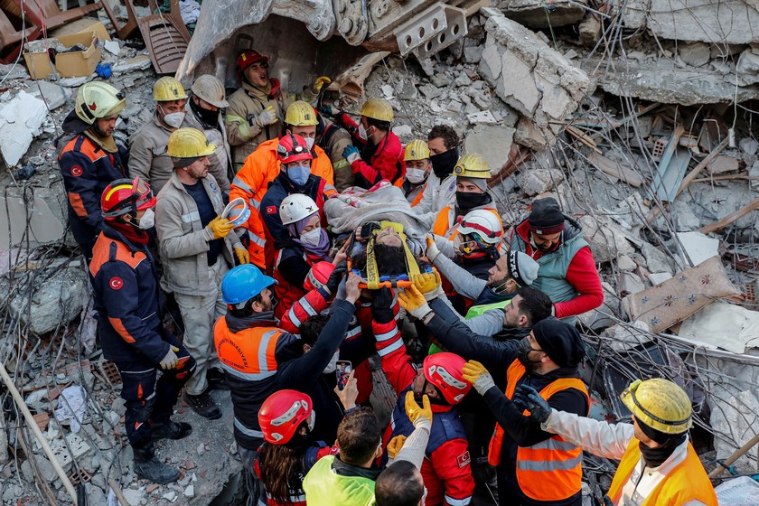 Đoàn công tác Bộ Công an khẩn trương tìm kiếm, cứu nạn, cứu hộ tại Thổ Nhĩ Kỳ - Ảnh 7.