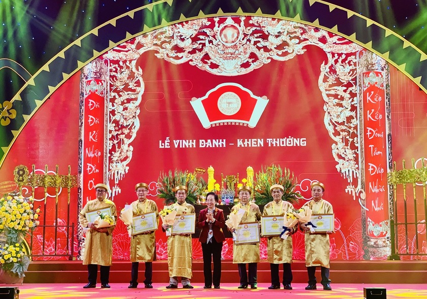 Giáo sư, Tiến sĩ Nguyễn Thị Doan: Họ Dương Việt Nam phát huy truyền thống, tiếp tục thúc đẩy khuyến học, khuyến tài - Ảnh 3.