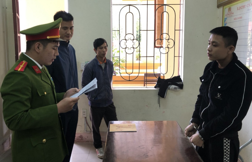 Phá đường dây mua bán ma túy từ Lào về Việt Nam qua Hà Tĩnh, thu 12kg Ketamine, 5.600 viên hồng phiến - Ảnh 4.