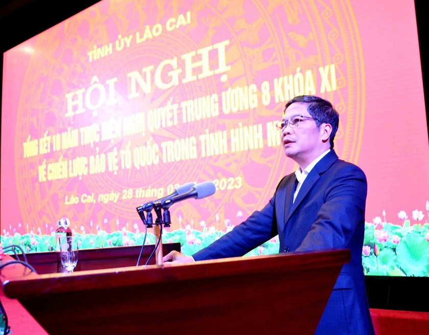 Lào Cai: Phát triển kinh tế gắn với bảo đảm quốc phòng-an ninh - Ảnh 1.