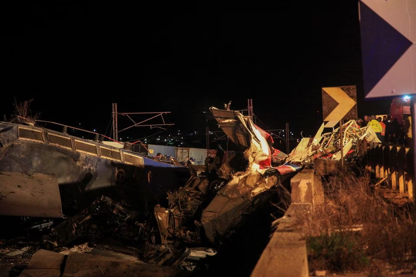 Tai nạn tàu hỏa nghiêm trọng ở Hy Lạp làm hơn 100 người thương vong - Ảnh 4.