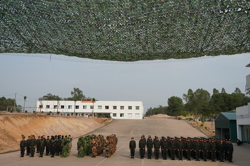 Quảng Ninh: 150 chiến sĩ cảnh sát cơ động chống khủng bố đầu tiên của Việt Nam - Ảnh 3.