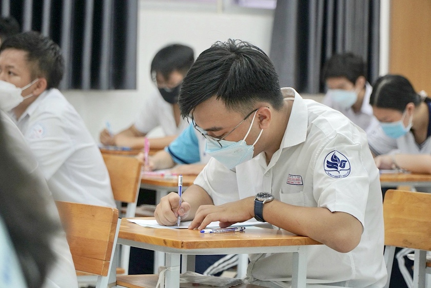 Bộ Giáo dục và Đào tạo công bố đề và đáp án Kỳ thi học sinh giỏi quốc gia 2023 - Ảnh 1.