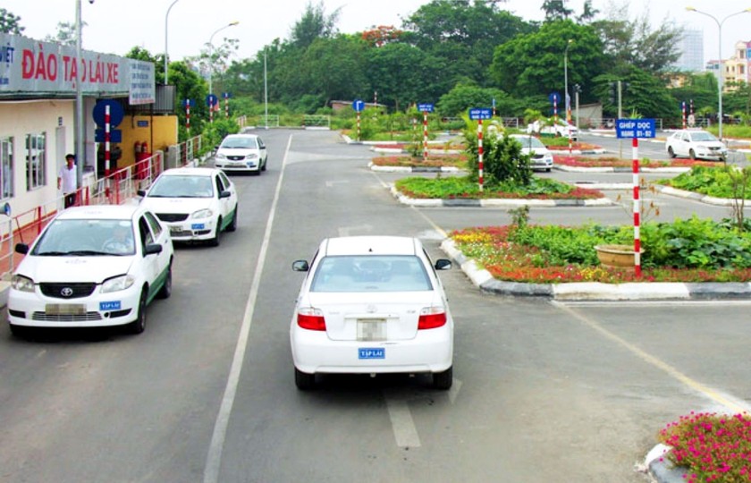 Cục Đường bộ Việt Nam: Xử lý nghiêm vi phạm trong đào tạo lái xe - Ảnh 1.