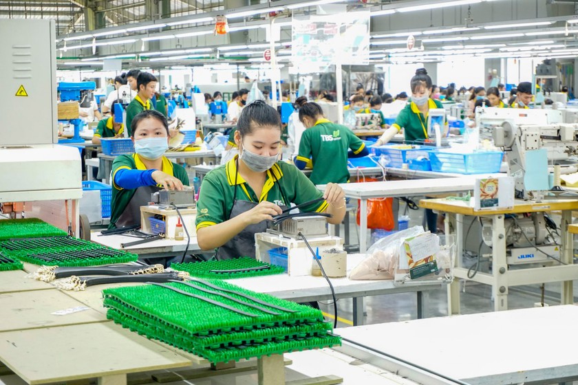 Ngành sản xuất Việt Nam lấy lại đà tăng trưởng - Ảnh 1.