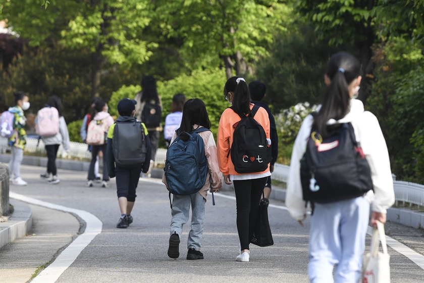 Hàn Quốc: Hành vi bắt nạt học đường bị lưu vào hồ sơ tuyển sinh đại học - Ảnh 1.