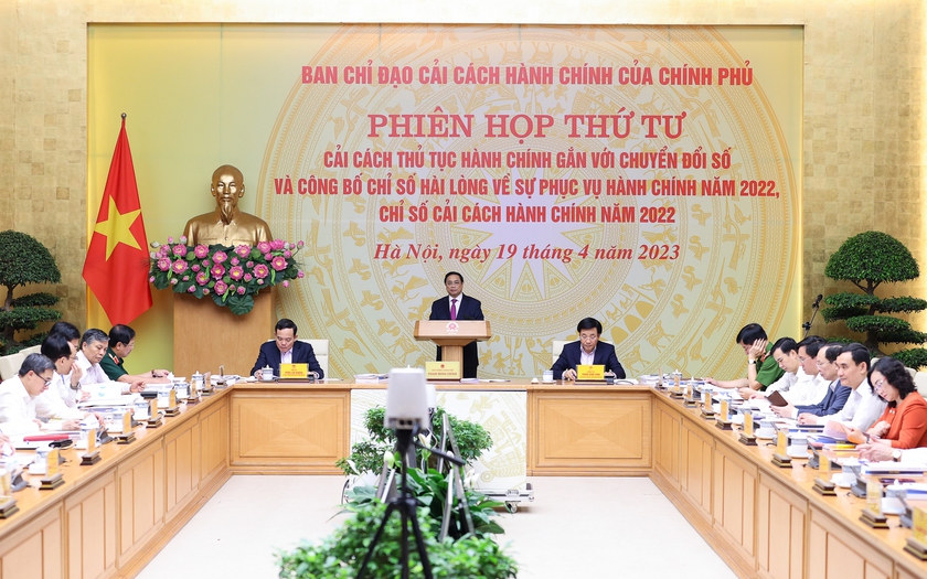 Thủ tướng Chính phủ Phạm Minh Chính chủ trì Phiên họp thứ 4 của Ban chỉ đạo Cải cách thủ tục hành chính. Ảnh: VGP.