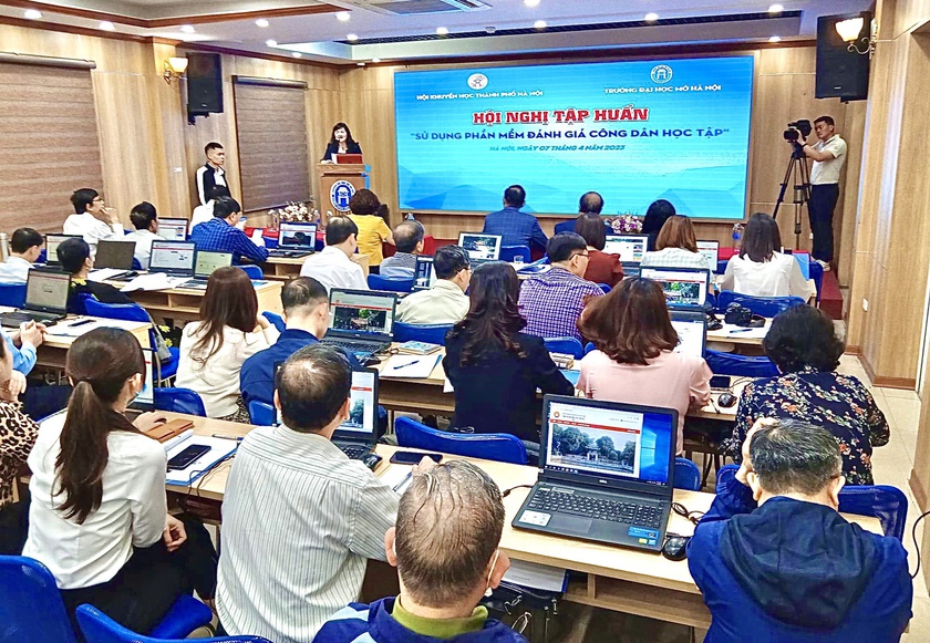 Hà Nội: Tập huấn triển khai sử dụng phần mềm đánh giá danh hiệu Công dân học tập - Ảnh 1.