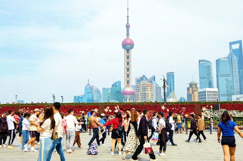 Kỳ nghỉ 1/5: Hàng nghìn người đổ về các điểm du lịch ở Trung Quốc - Ảnh 4.