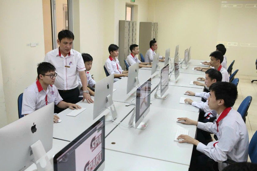 Trường Cao đẳng Công nghệ cao Hà Nội tuyển sinh 2.300 chỉ tiêu bằng hình thức xét tuyển - Ảnh 3.